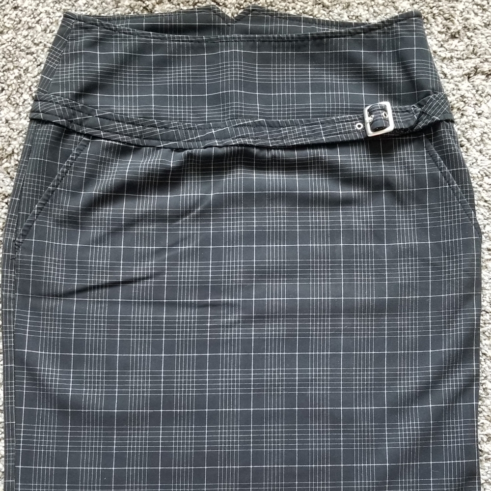 🌹 Star City Black Skirt - Junior Sz 7
